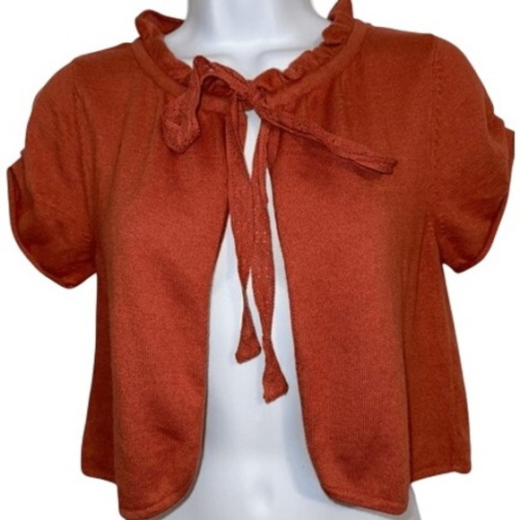 ANTHROPOLOGIE GUINEVERE Burnt Orange Eyelet Trim With Tie S/S Shrug EUC Medium - Picture 1 of 7